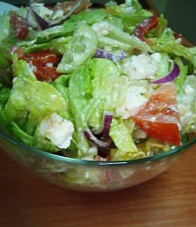 Szybka sałatka:)grecka. Przepis po kliknięciu na zdj. zapraszam do polubienie kuchenne inspiracje na fb