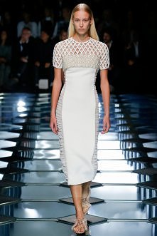 Spring 2015 Ready-to-Wear
Balenciaga