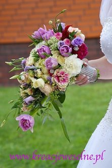 różowo-fioletowy bukiet, tulipany, goździki, eustoma, różyczka, celozja