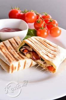 quesadilla z kurczakiem i s...