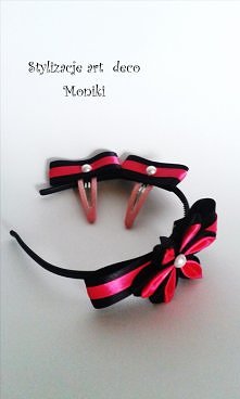 Różowo-czarna opaska ze spineczkami
Zapraszam na moją stronę na fb-Stylizacje art deco Moniki