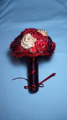 kolejny bukiet ze wstazek