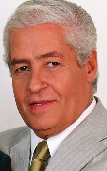 Mario Casillas	Mecenas Lozada