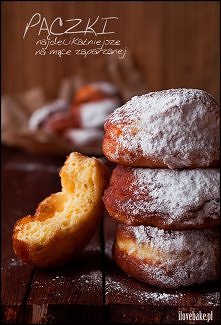 Pączki luksusowe na zaparzanej mące, najdelikatniejsze – przepis ilovebake.pl