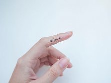 Hit czy kit tatuaże z #hashtagiem ?