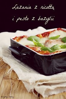 Lazania z ricottą i pesto z bazylii