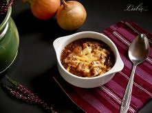 Zupa cebulowa z grzankami serowymi