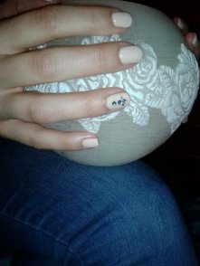 Dwa w jednym. Hybryda miała być zimowa, a wyszła jak zwykle inna :) A w ręku mojej modelki, prezent dla mnie - piękny lampion, zrobiony przez moją, jak już nazwałam wcześniej ``...