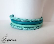 Bransoletka z połączonych szytych i plecionych rzemieni.
Szukajcie Gemmis na fb (dokładny link znajdziecie w komentarzu)
