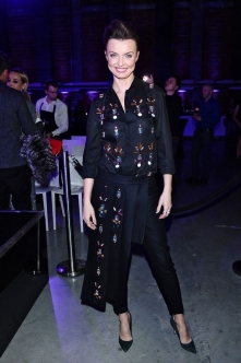 Doskonałość Mody 2014

Piękna adaptacja trudnej historii, Katarzyna Sokołowska w projekcje Mariusza Przybylskiego. Spektakularnym, acz trudnym jak cholera.

Więcej na Moda Cafe!