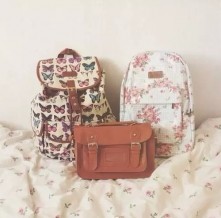 jak nazywa się ta brązowa torebka i gdzie ją znalezc