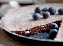 Fondant z patelni z nutellą

Przepyszny ciasto z wypływającą czekoladą przygotowane na patelni! Możesz podwoić składniki i wydłużyć czas pieczeni o 10 minut i przygotować to cia...