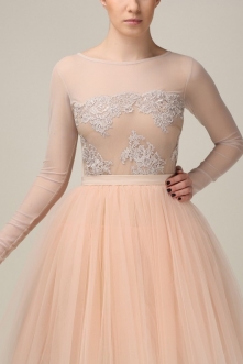 Bluzka z tiulu elastycznego i koronki B065