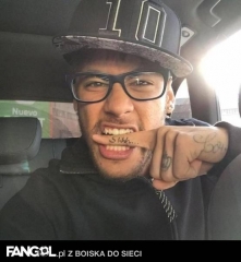 Nowy tatuaż Neya <33