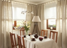 właśnie taki wystrój okien ...