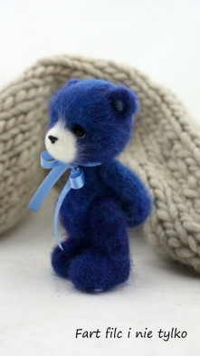 Na tego misia , kolory wełny mieszałam ręcznie ...