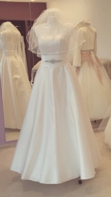 Śliczne suknie, wyjątkowy salon - od polskiej projektantki! ZAPRASZAMY! ♡♡♡ adres: Wita Stwosza 13 nr tel: 507-348-828