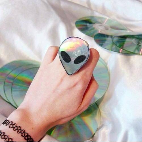 alien ring