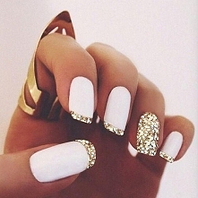 #Nails #white&Gold
