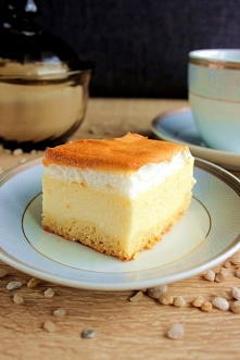 Lekki pulchny sernik z rosą