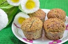 Muffinki jaglane z makiem i gruszkami bez glutenu

 "Muffinki jaglane są miękkie i długo zachowują świeżość, a dodany do nich mak obfituje w kilka ważnych dla nas witamin, ...