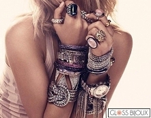 NOWY FANPAGE :) ZAPRASZAM DO POLUBIENIA, OGLĄDANIA I ŚLEDZENIA NOWOŚCI !!! :) XOXO