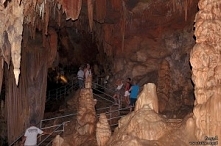 Turcja! Zwiedzanie jaskini super, bo wszędzie ciemno miejscami oświetlone tylko było! :)