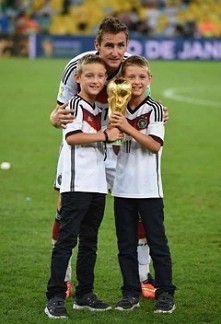 Luan i Noah Klose <3