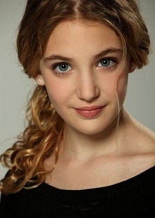 Sophie Nelisse "Złodziejka książek"