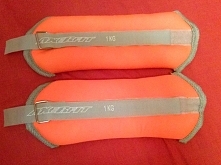 cd. ja używam ich na kostki, ale spokojnie nadają się także na nadgarstki :) Polecam, Efekt po treningu jest lepszy!