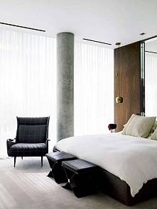 Odsłoń okna: W sytuacji gdy przez okna nie przedostaje się wystarczająca ilość światła dziennego, należy zmienić firany i zrezygnować z zasłon. Mamy świadomość, że mało osób jes...