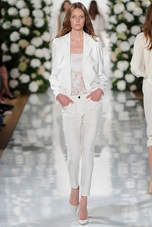 Spring 2015 Ready-to-Wear
Valentin Yudashkin