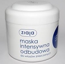 ziaja znów mnie zaskoczyła,ta maseczka jest stworzona dla moich opornych włosów,a zapach powala<3