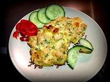 kotleciki z piersi z kurczaka z koperkiem i mozzarellą ;) po przepis zapraszam na facebooka podanego w komentarzu.  Zapraszam do polubienia, każdego dnia nowe przepisy ;)