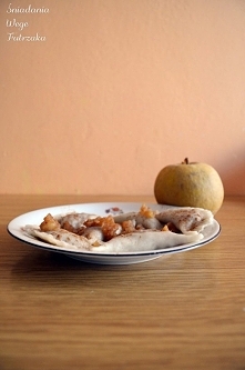 Pierożki z jabłkiem – na jedną porcję.