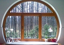 Okrągłe okna? Zobacz okna, które zrobiły na nas ogromne wrażenie. Odwiedź nasz serwis chceszdom.pl i zobacz więcej ciekawych inspiracji