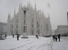 Snowy Milano, Italy Looks Very Beautiful