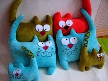 Poduszki w kształcie kotów