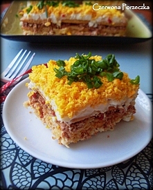 Sałatka z tuńczykiem na krakersach