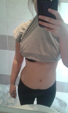 po 4 dniach cwiczen i nie jedzenia smieci juz schudlam kilo, jeszcze tylko 9kg 