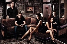 Noc- moment, w którym to, co wiesz, toczy walkę z tym co czujesz.