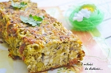 Pieczeń jajeczna
Składniki: 
10 jajek ugotowanych na twardo, 
1 surowe jajko, 
cebula, 
40 dag pieczarek, 
3/4 puszki groszku, 
5 łyżek startego żółtego sera,
2 łyżki majonezu, ...