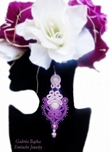 Zaprzyjaźnione z Bajką wróbelki ćwierkają radośnie, że wiosna jest już tuż, tuż...
A to jej pierwszy zwiastun - ażurowe kolczyki "Jagodowy sorbet". Lekkie, delikatne, ...