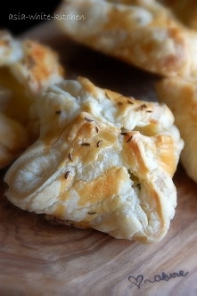 Koperty z gruszką serem pleśniowym