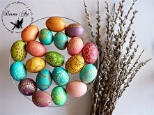 Pisanki malowane woskiem pszczelim