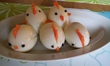 Kurczaki z jajek na wielkan...