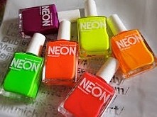 Lakiery do,paznokci NEON...