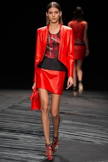 Spring 2015 Ready-to-Wear
J. Mendel