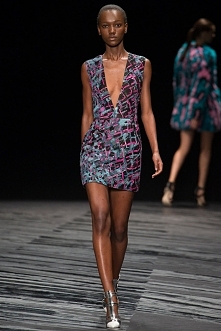 Spring 2015 Ready-to-Wear
J. Mendel