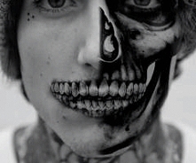 Can you hear the silence?
Can you see the dark?
Can you fix the broken?
Can you feel my heart?